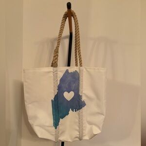 NWOT Maine Sea Bag - Large Maine Heart